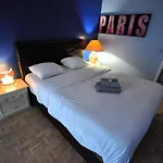 Spacieux appartement pour 6, à Parc de la Villette